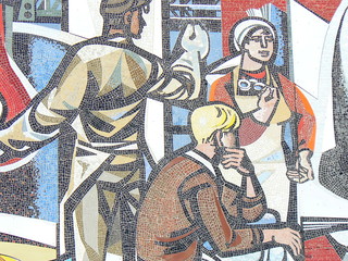mosaik am haus des lehrers