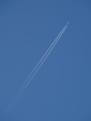 jet contrails