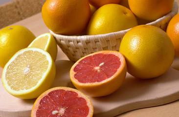 orange and red orange fruit