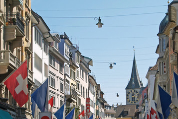 Obraz premium drapeaux et façade