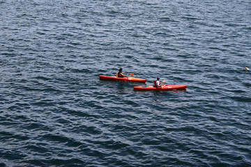 couple kayaking