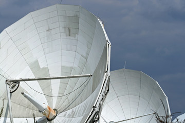 very large satelite dishes