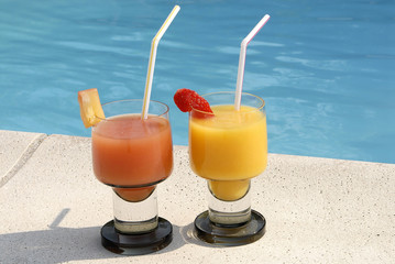 cocktails à la piscine...
