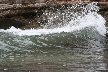 breaking wave