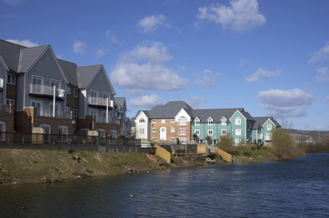 homes  by the lake