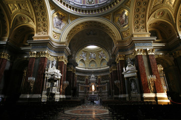Obraz premium budapest interno della basilica di santo stefano