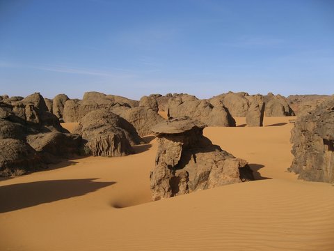rochers dans le désert