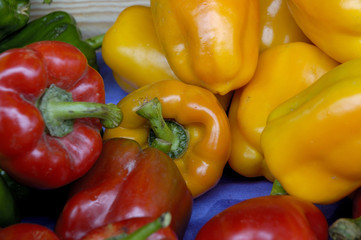 poivrons rouges et jaunes
