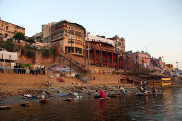 varanasi river temples