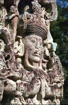 mayan statue - honduras