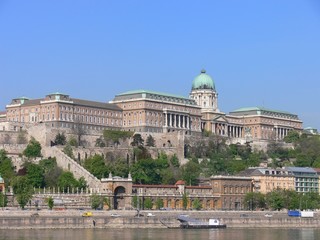 Fototapeta na wymiar węgierski pałac królewski