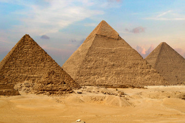 the great pyramids of giza - obrazy, fototapety, plakaty