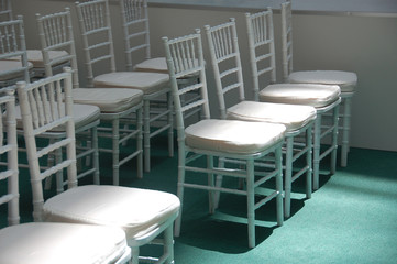 wihte chairs