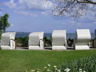 strandk&ouml;rbe mit ausblick