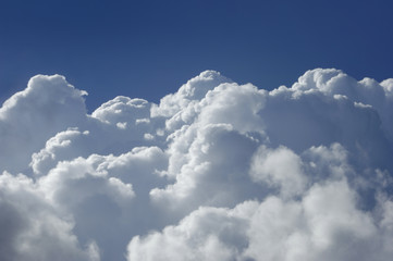 Naklejka na ściany i meble wysokie chmury cumulus wysokość