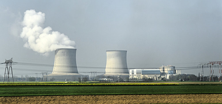 centrale nucl&eacute;aire