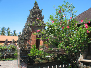 temple and roses