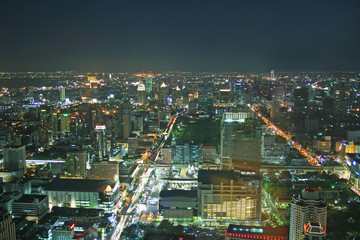 Fototapeta na wymiar Bangkok w nocy