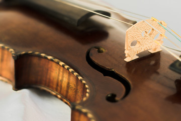 violine mit intarsien