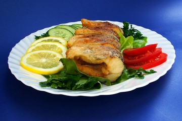baked fish from vegetables