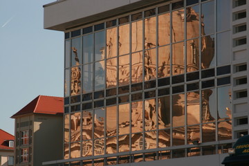 frauenkirche im spiegel