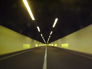 Papier Peint photo Tunnel tunnel de nuit