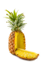 sliced pineapple