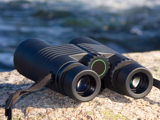 binioculars