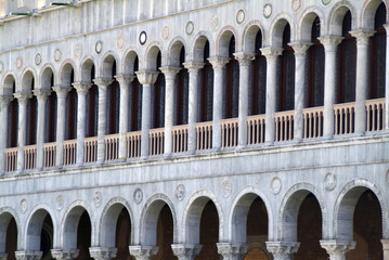 Naklejka premium columns and arches