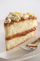 porción de torta rellena