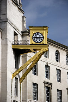 Leeds Civic Hall Golden Clock