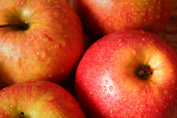 apples