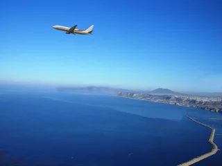 Foto op Plexiglas oran- algerie- avion au dessus de la baie d'oran © foxytoul