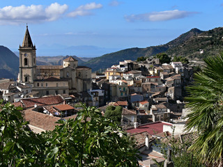 Fototapeta na wymiar przegląd Novara di Sicilia