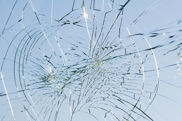 web of splits on the triplex windscreen