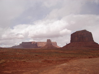 Fototapeta na wymiar the clouds and domes of monument valley