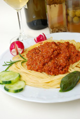 spaghetti mit soße bolognese