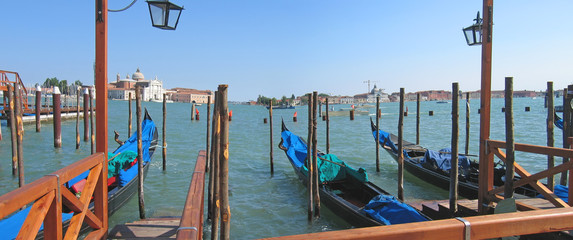 Fototapeta na wymiar Grupa gondole, Wenecja, Włochy, panorama