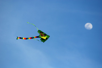 flying to the moon – kite flying