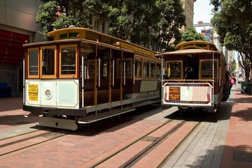 Fotobehang San Francisco two cable cars