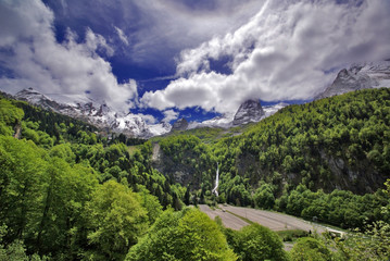 un trou au pied des pyrénées