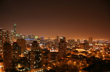 Fototapeta na wymiar Chicago widok z lotu ptaka w nocy