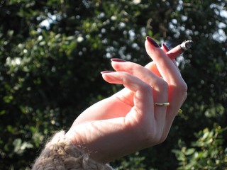 the female hand of cigarette