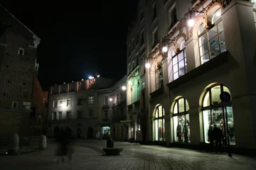 Gordijnen krakow - street life at night © Tupungato