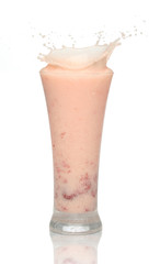 strawberry smoothie with splash