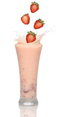 strawberry smoothie with splash