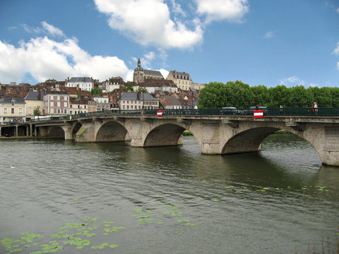 pont de joigny