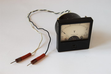analog voltmeter