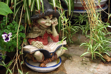 Statuette