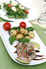tuna steak and potatoes